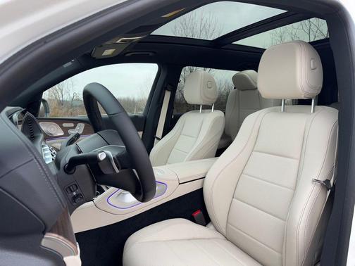 2025 Mercedes-Benz GLS 450 4MATIC
