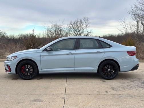 2026 Volkswagen Jetta GLI 2.0T Autobahn