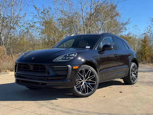 2026 Porsche Macan 