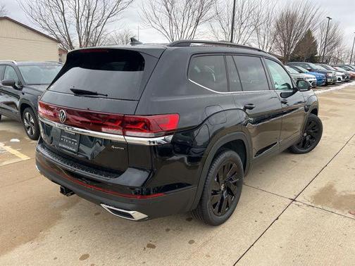 2026 Volkswagen Atlas 2.0T SE w/Technology 4MOTION