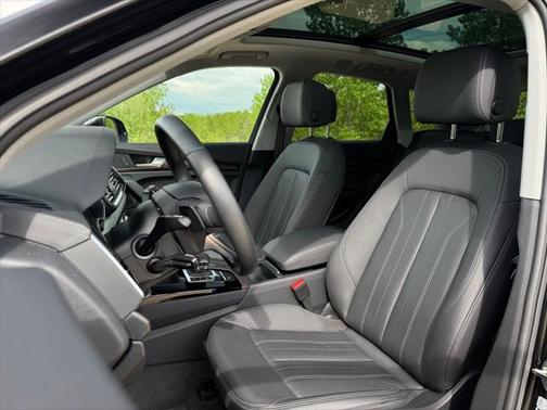 2022 Audi Q5 45 S line Premium