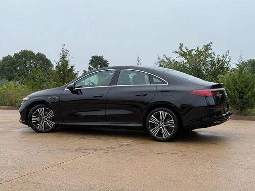 Night Black 2027 Mercedes-Benz CLA 220 Hybrid CLA 220 Hybrid