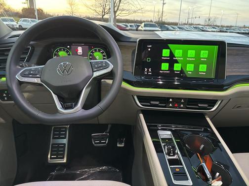 2026 Volkswagen Atlas 2.0T SEL Premium R-Line 4MOTION