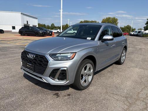 2025 Audi Q5 45 S line Premium Plus