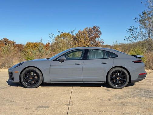 Slate Grey Neo 2026 Porsche Panamera 4