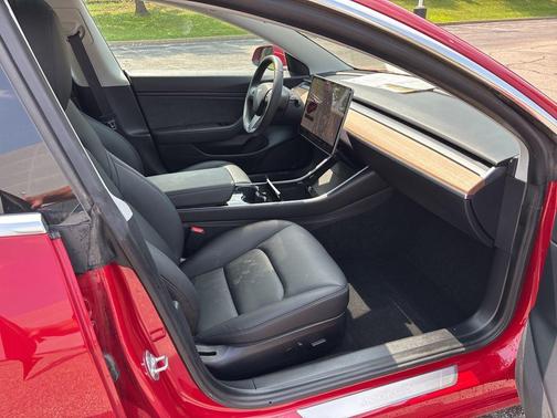 2020 Tesla Model 3 Performance