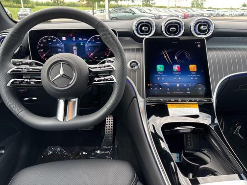 2025 Mercedes-Benz GLC 300 4MATIC