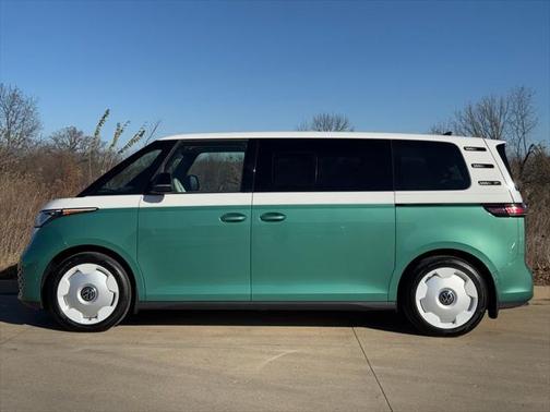 2025 Volkswagen ID. Buzz 1st Edition with 4MOTION