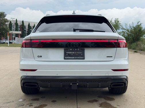 Glacier White 2026 Audi Q8 55 Premium Plus