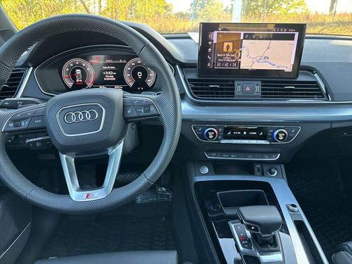 2025 Audi Q5 45 S line Premium Plus