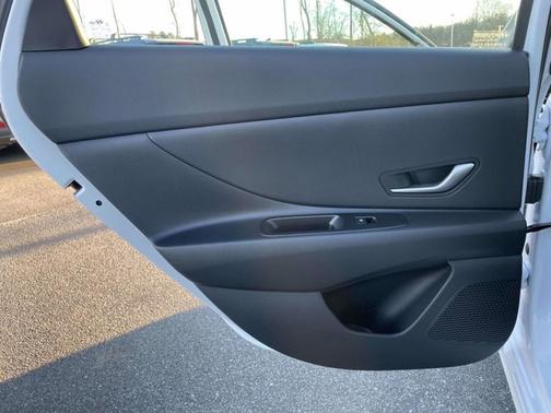 2025 Hyundai ELANTRA HEV Blue