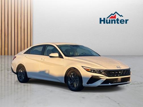 2025 Hyundai ELANTRA HEV Blue