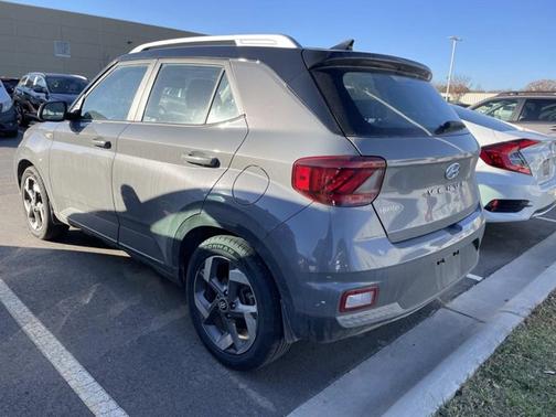 2022 Hyundai VENUE Limited