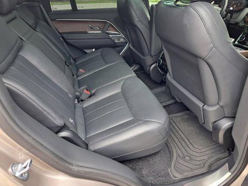 2023 Land Rover Range Rover P530 SE