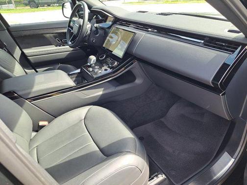 2023 Land Rover Range Rover Sport SE
