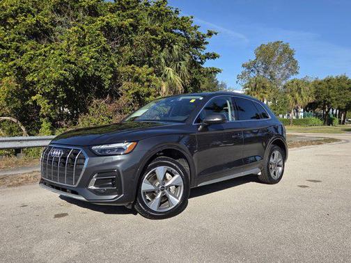 2024 Audi Q5 Prestige 40 TFSI quattro S tronic