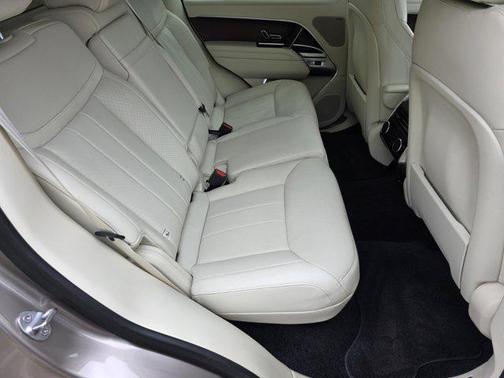2023 Land Rover Range Rover P530 SE