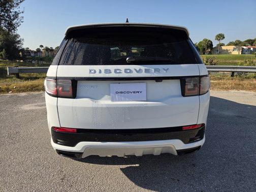2025 Land Rover Discovery Sport S