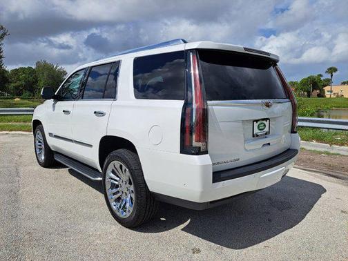2020 Cadillac Escalade Luxury