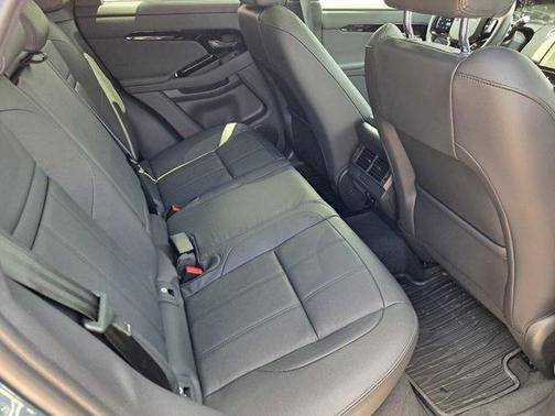 2026 Land Rover Range Rover Evoque Dynamic SE