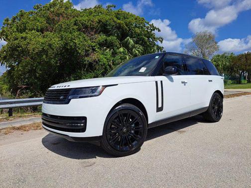 2025 Land Rover Range Rover P400 SE 7 Seat