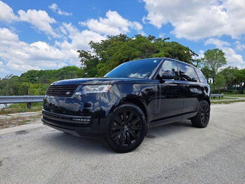 2025 Land Rover Range Rover P530 SE 7 Seat