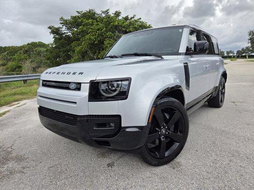 2023 Land Rover Defender 110 X-Dynamic SE