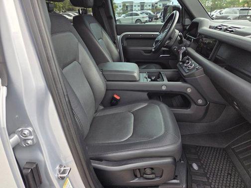 2023 Land Rover Defender 110 X-Dynamic SE