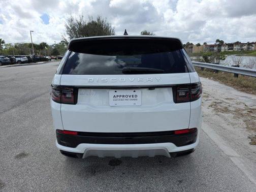 2025 Land Rover Discovery Sport S
