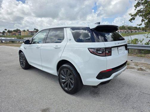 2025 Land Rover Discovery Sport S