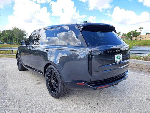 2024 Land Rover Range Rover P400 SE