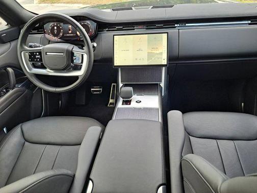 2024 Land Rover Range Rover P400 SE