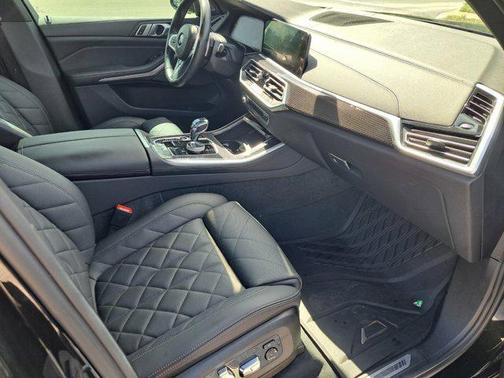 2023 BMW X5 M50i