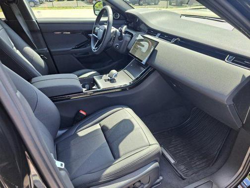 2026 Land Rover Range Rover Evoque Core S