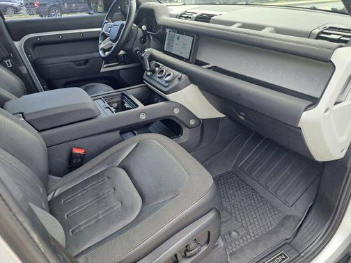 2020 Land Rover Defender 110 First Edition