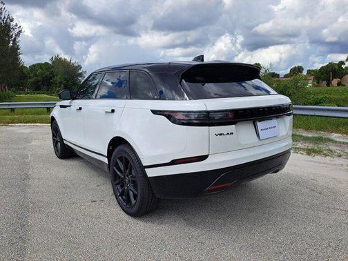 2026 Land Rover Range Rover Velar P400 Dynamic SE