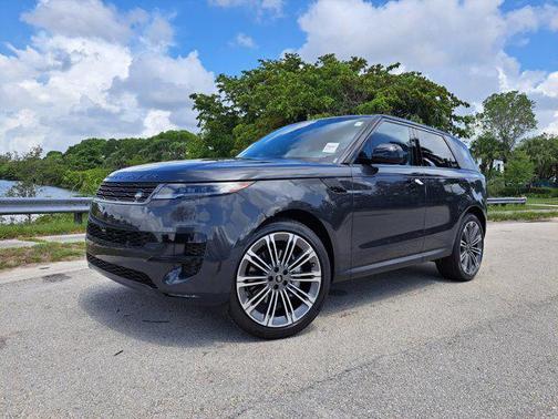 2025 Land Rover Range Rover Sport SE