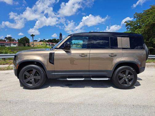 2023 Land Rover Defender 110 S