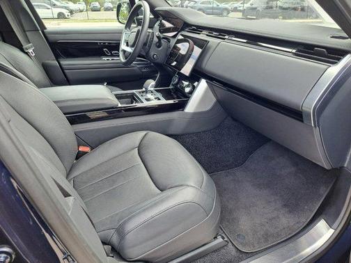 2023 Land Rover Range Rover P400 SE