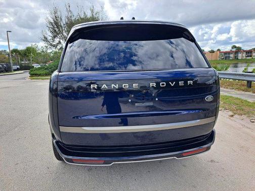 2023 Land Rover Range Rover P400 SE