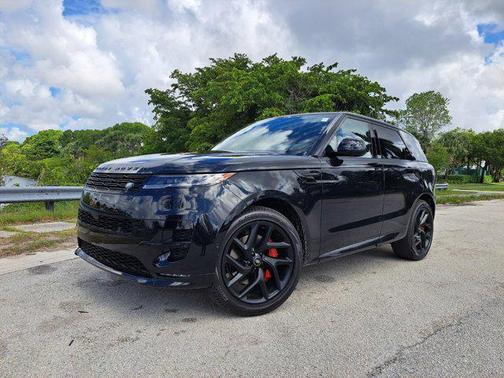 2025 Land Rover Range Rover Sport SE