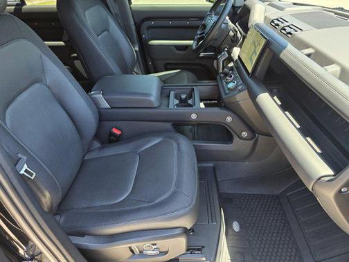 Santorini Black Metallic 2024 Land Rover Defender 130 P400 Outbound