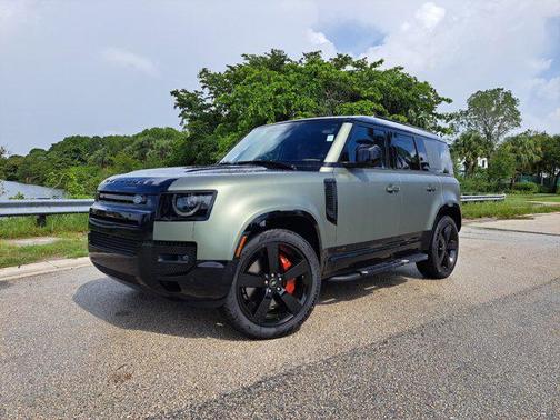 2025 Land Rover Defender 110 P400 X