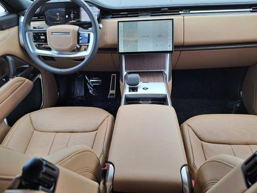 2025 Land Rover Range Rover P400 SE
