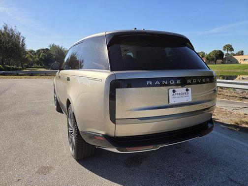 2023 Land Rover Range Rover P530 SE