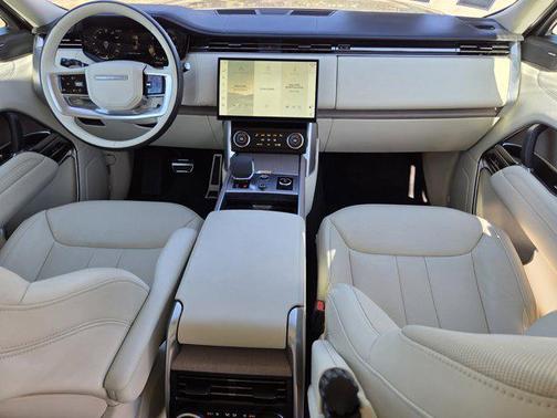 2023 Land Rover Range Rover P530 SE