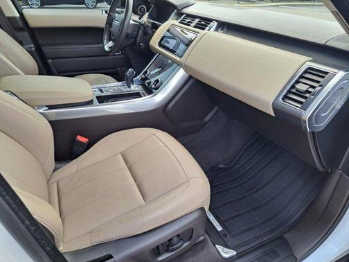 2021 Land Rover Range Rover Sport SE