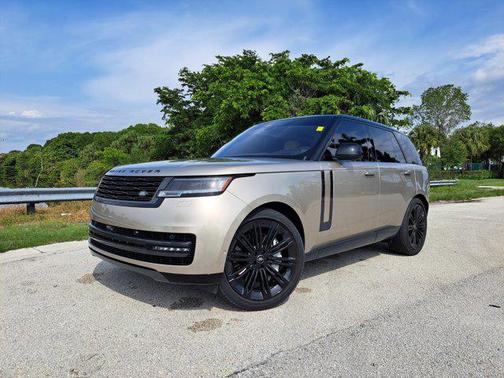 2023 Land Rover Range Rover P530 SE