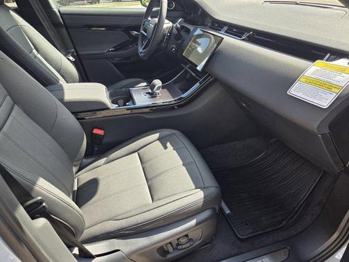 2026 Land Rover Range Rover Evoque Dynamic SE