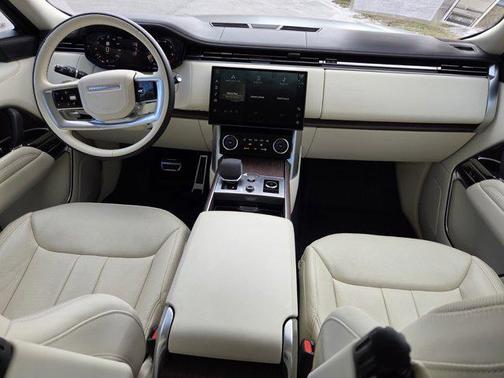 2023 Land Rover Range Rover P530 SE